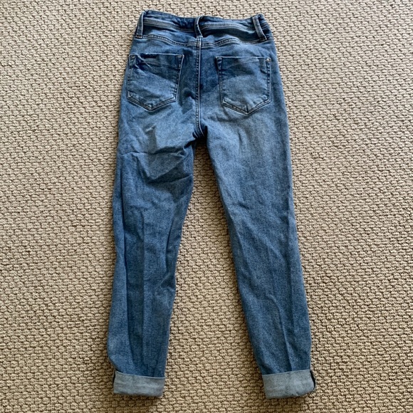 Tillys “West of Melrose” Ripped Skinny Jeans - Picture 2 of 3